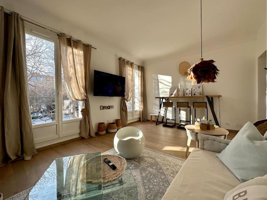 Le Lutz Apartment Ним Екстериор снимка