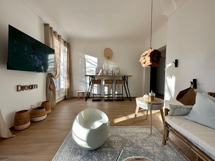Le Lutz Apartment Ним Екстериор снимка